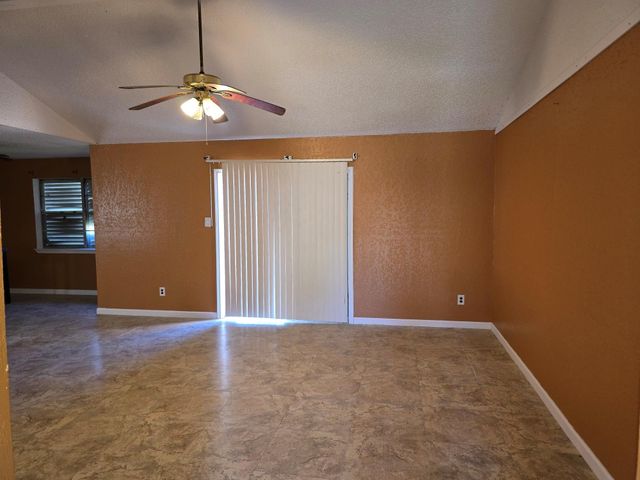 7218 Oriole Drive, Texas City, TX 77591