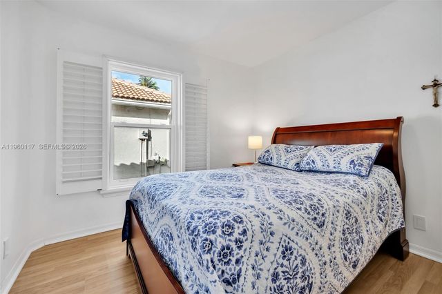 10337 Coventry Ct, Boca Raton, FL 33428