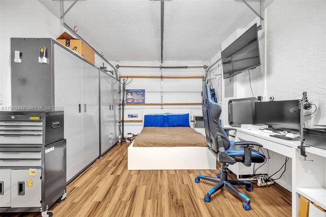 10337 Coventry Ct, Boca Raton, FL 33428