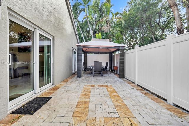 10337 Coventry Ct, Boca Raton, FL 33428