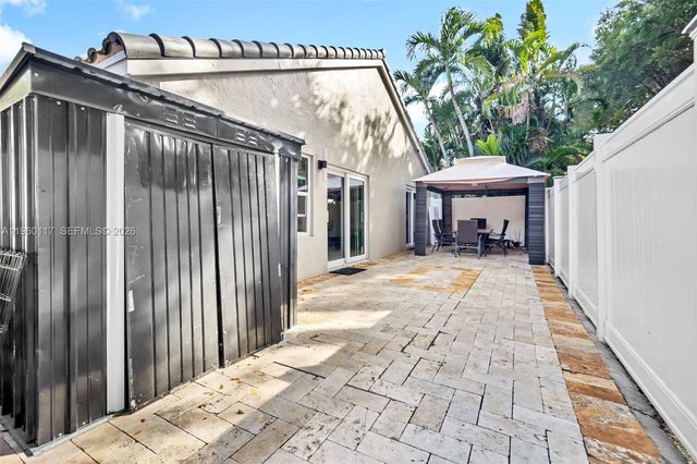 10337 Coventry Ct, Boca Raton, FL 33428