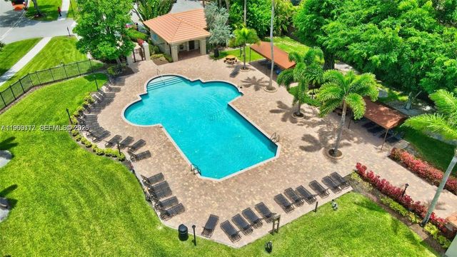 10337 Coventry Ct, Boca Raton, FL 33428
