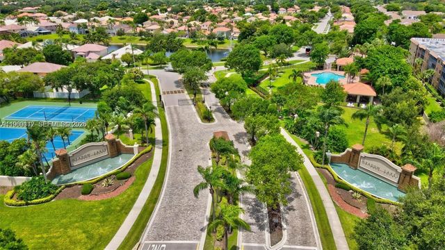 10337 Coventry Ct, Boca Raton, FL 33428