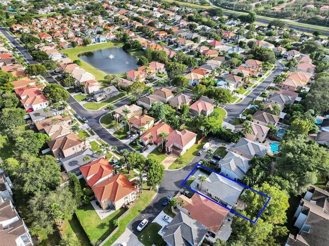 10337 Coventry Ct, Boca Raton, FL 33428