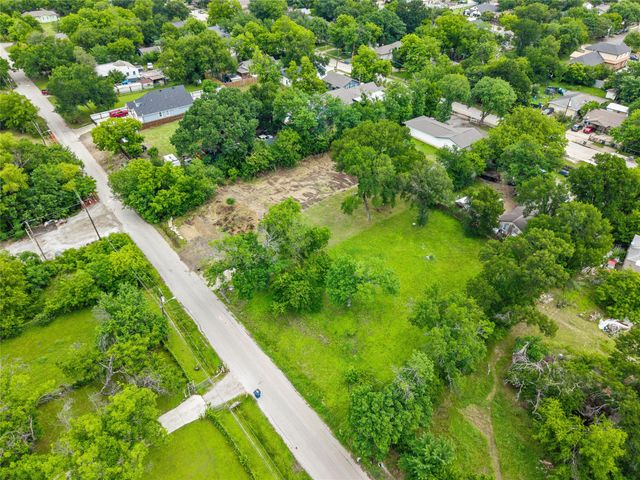2434 Tallyho Lane, Dallas, TX 75212