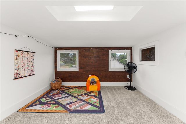 4004 N LINCOLN St, Spokane, WA 99205