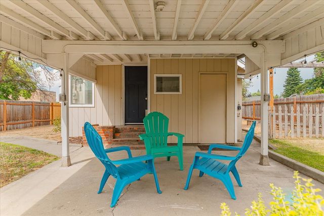 4004 N LINCOLN St, Spokane, WA 99205