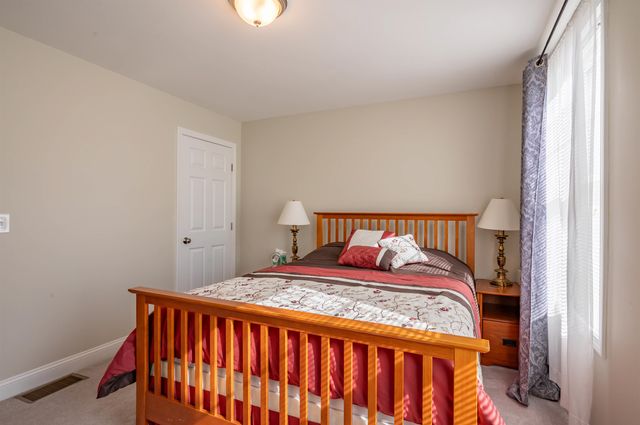 2 Jennifer Drive, Nashua, NH 03062