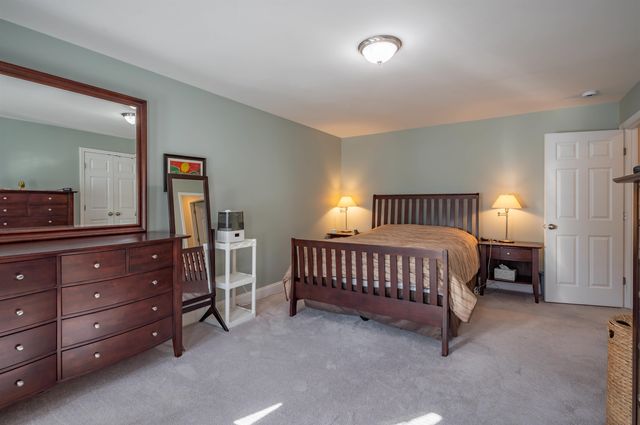 2 Jennifer Drive, Nashua, NH 03062