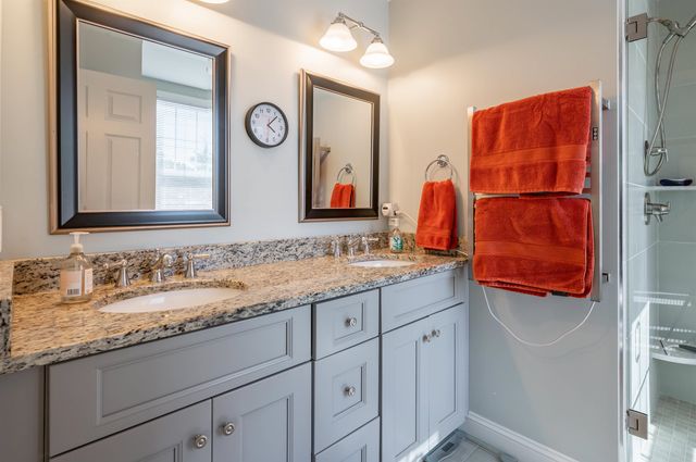 2 Jennifer Drive, Nashua, NH 03062