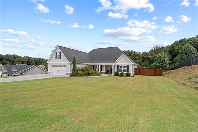 235 Willow Haven Street SE, Calhoun, GA 30701