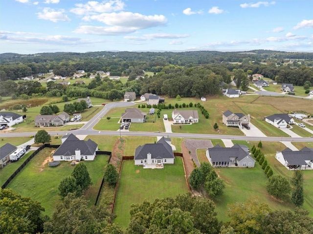 235 Willow Haven Street SE, Calhoun, GA 30701