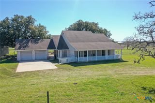 320 Refugio Highway, Victoria, TX 77905