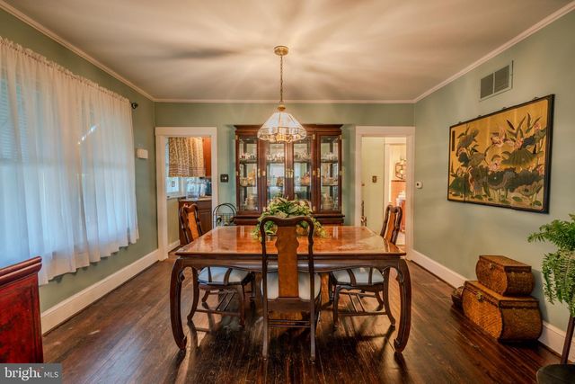 32 S HOOD AVE, Audubon, NJ 08106