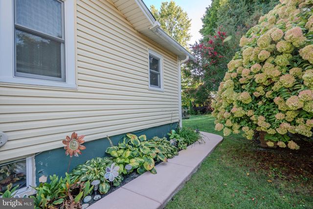 32 S HOOD AVE, Audubon, NJ 08106