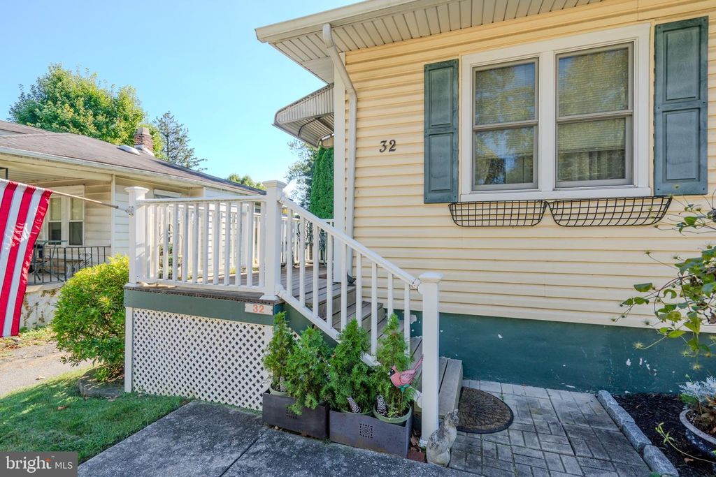 32 S HOOD AVE, AUDUBON, NJ 08106 — photo 5