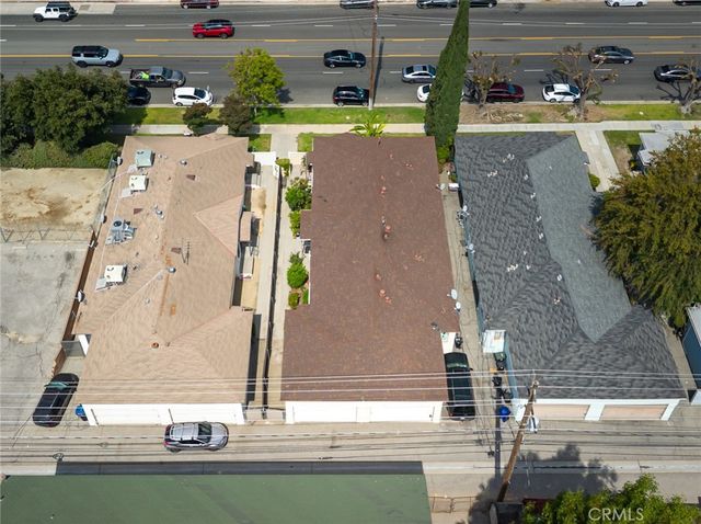 1820 N Hollywood, Burbank, CA 91505
