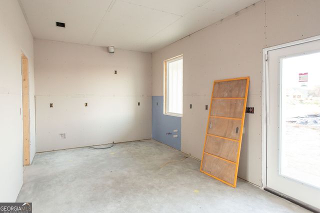 2068 Lentz Drive, Blackshear, GA 31516