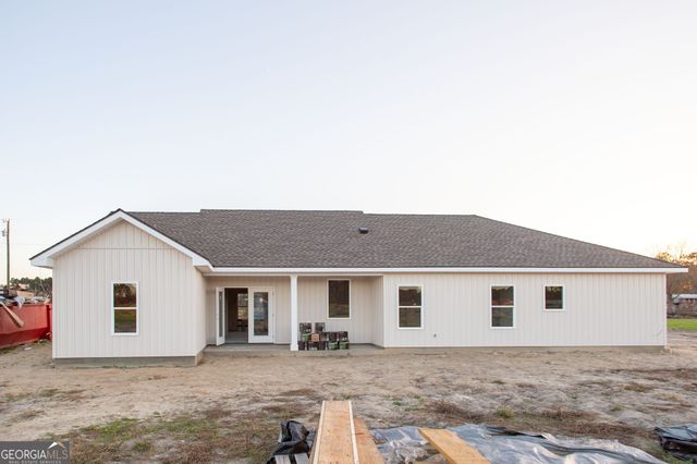 2068 Lentz Drive, Blackshear, GA 31516