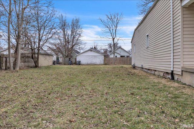 107 109 E Tennessee Street, Evansville, IN 47711