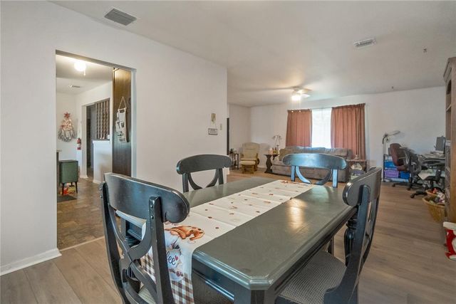2057 Grove Street, South Whitehall Twp, PA 18104