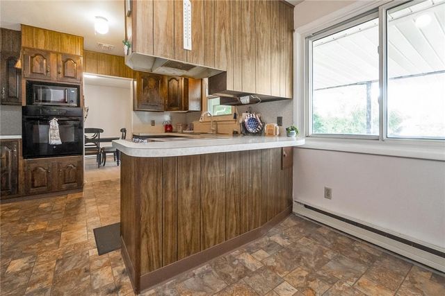 2057 Grove Street, South Whitehall Twp, PA 18104