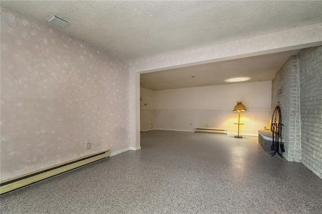 2057 Grove Street, South Whitehall Twp, PA 18104