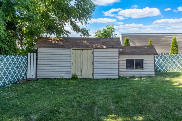 2057 Grove Street, South Whitehall Twp, PA 18104