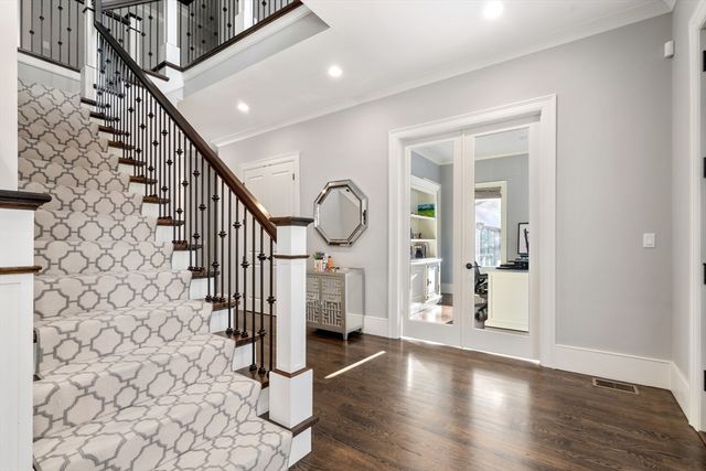 1580 Beacon St, Newton, MA 02468