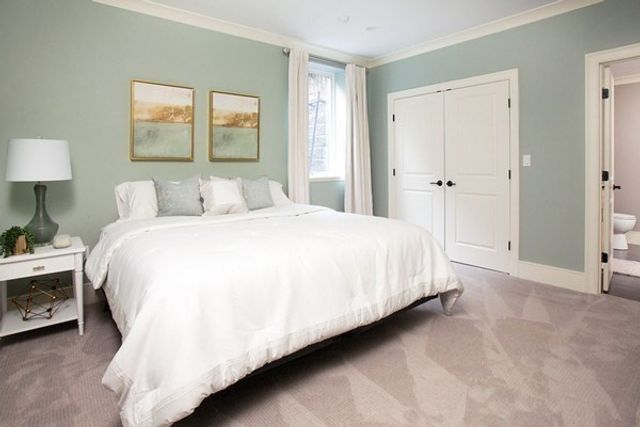 1580 Beacon St, Newton, MA 02468