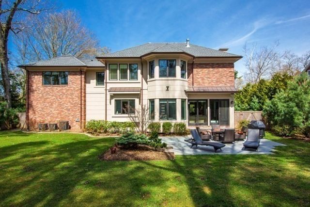 1580 Beacon St, Newton, MA 02468