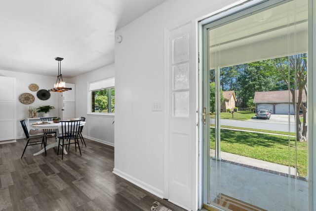 130 Bramwell Drive, Summerville, SC 29485