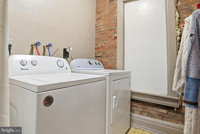 106 E KING ST, Littlestown, PA 17340