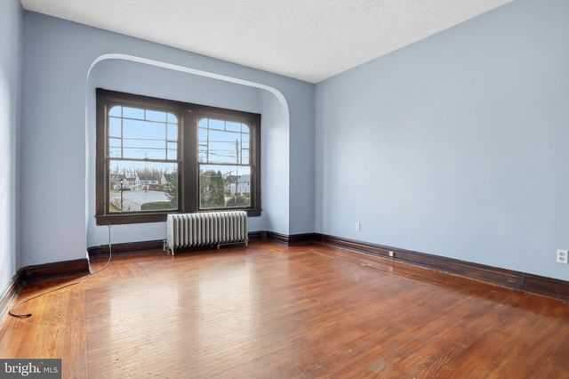 106 E KING ST, Littlestown, PA 17340