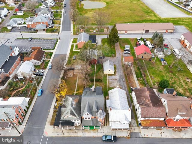 106 E KING ST, Littlestown, PA 17340