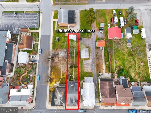 106 E KING ST, Littlestown, PA 17340