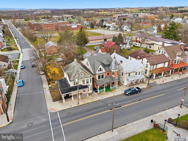 106 E KING ST, Littlestown, PA 17340