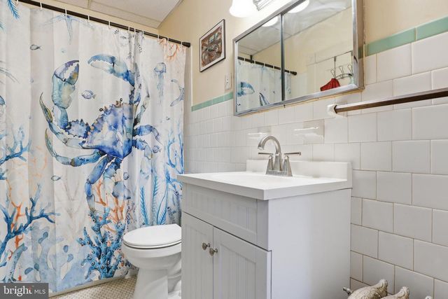 106 E KING ST, Littlestown, PA 17340