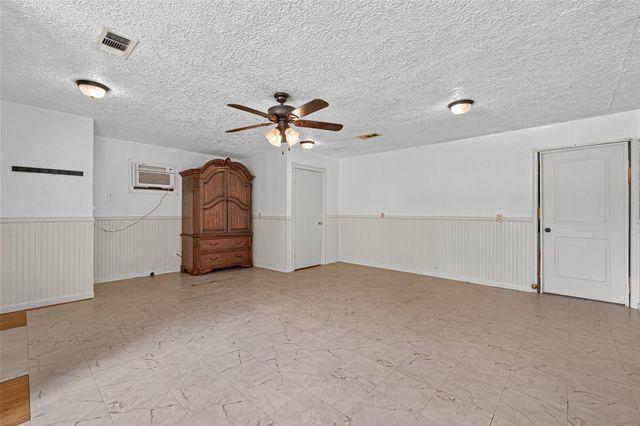 23381 Micke, New Caney, TX 77357