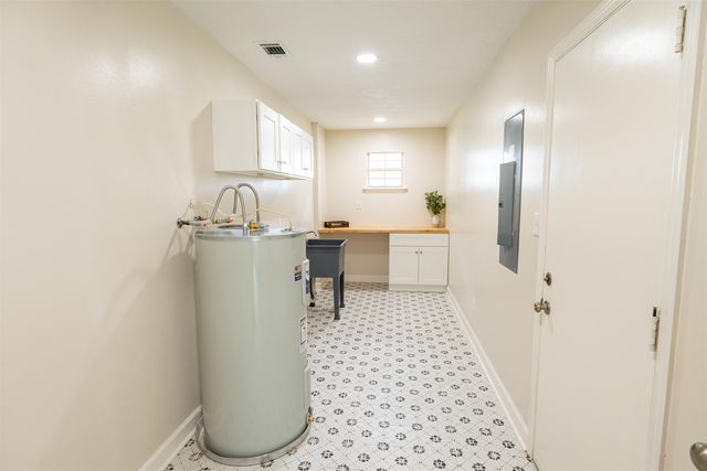 714 Riggins Road, Tallahassee, FL 32308