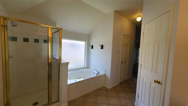 2424 Hunters Run Drive, Plano, TX 75025