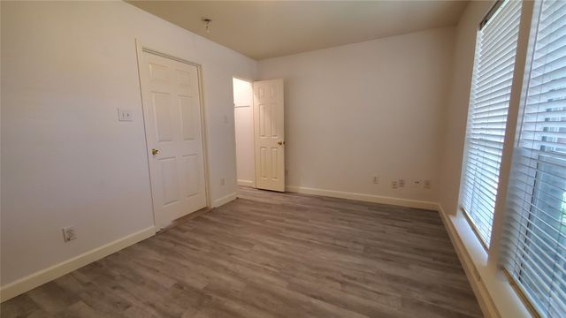 2424 Hunters Run Drive, Plano, TX 75025