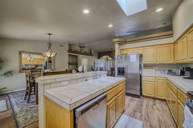 2068 E Desert Lakes Drive, Fort Mohave, AZ 86426