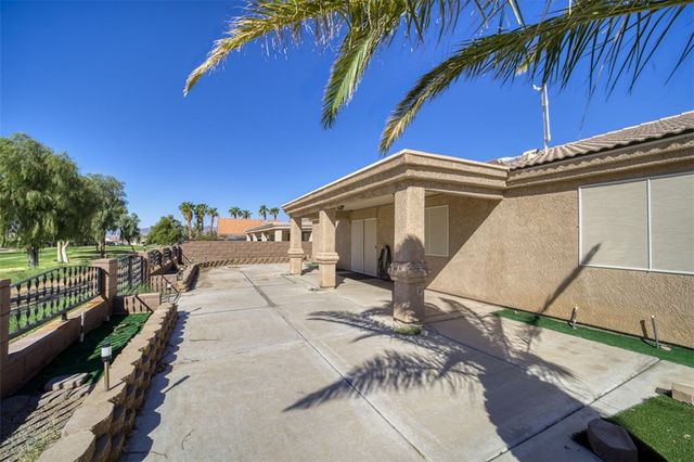 2068 E Desert Lakes Drive, Fort Mohave, AZ 86426