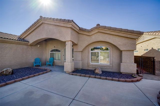 2068 E Desert Lakes Drive, Fort Mohave, AZ 86426