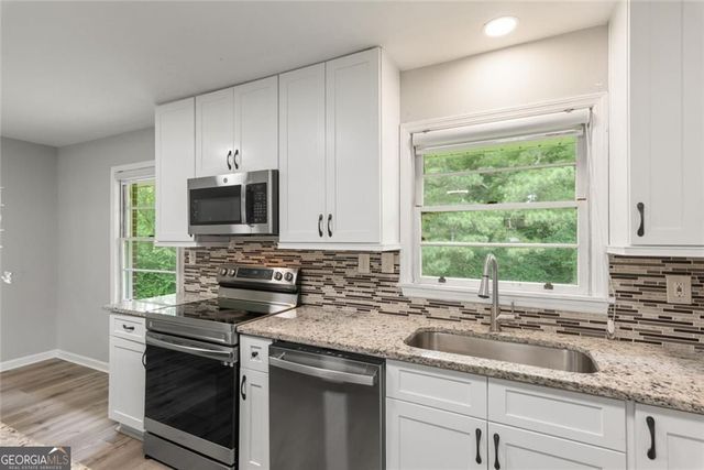4325 Hiram Lithia Springs Road SW, Powder Springs, GA 30127