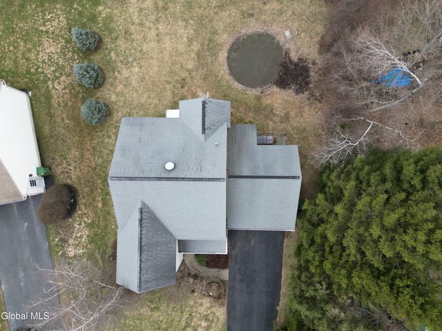 6 Oxford Circle, Cohoes, NY 12047