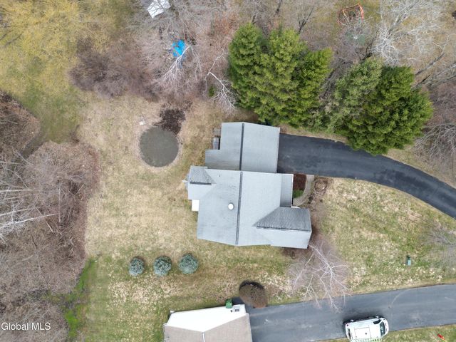 6 Oxford Circle, Cohoes, NY 12047