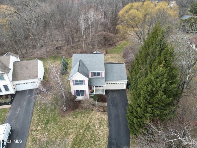 6 Oxford Circle, Cohoes, NY 12047