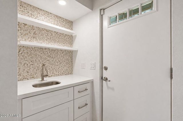 4015 N 78TH Street 141, Scottsdale, AZ 85251